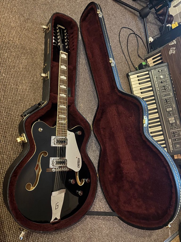 Gretsch Electromatic 12-String Guitar with Hard Case – Black