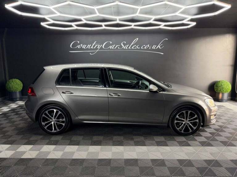 2015 Volkswagen Golf 1.6 TDI BlueMotion Tech Match Hatchback 5dr Diesel Manual Euro 5 (s/s) (105 ...