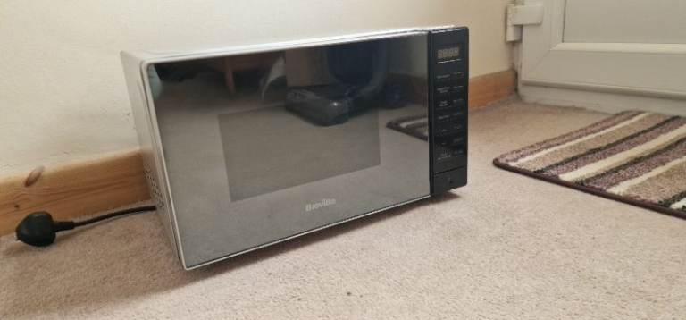 Microwave oven