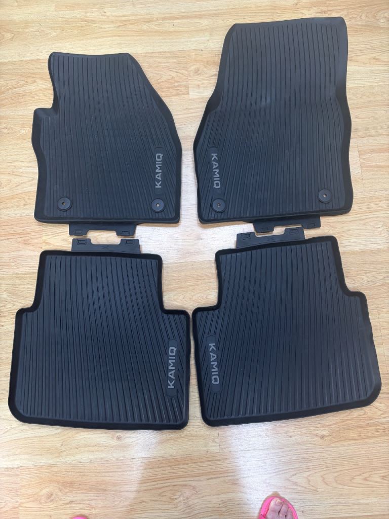 Skoda Kamiq genuine rubber mats set of 4