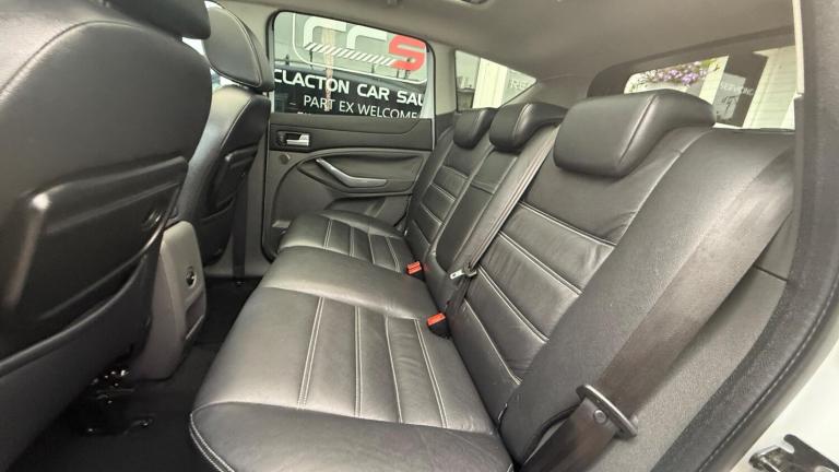 2010 Ford Kuga 2.5T Titanium AWD Euro 4 5dr ESTATE Petrol Manual