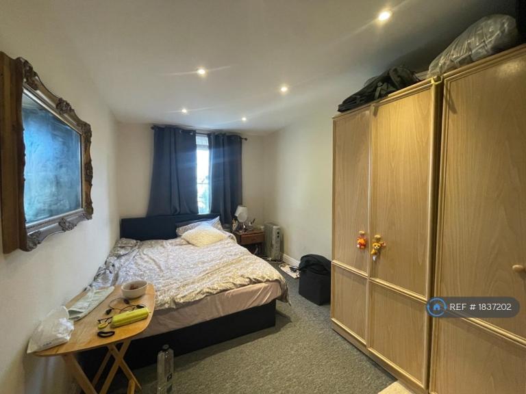 2 bedroom house in Priory Park Road, Wembley, HA0 (2 bed) (#1837202)