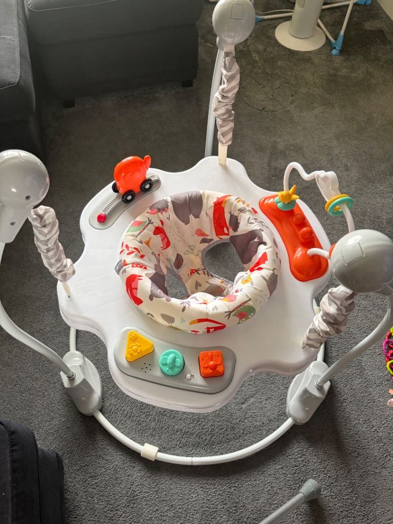 Baby bouncer