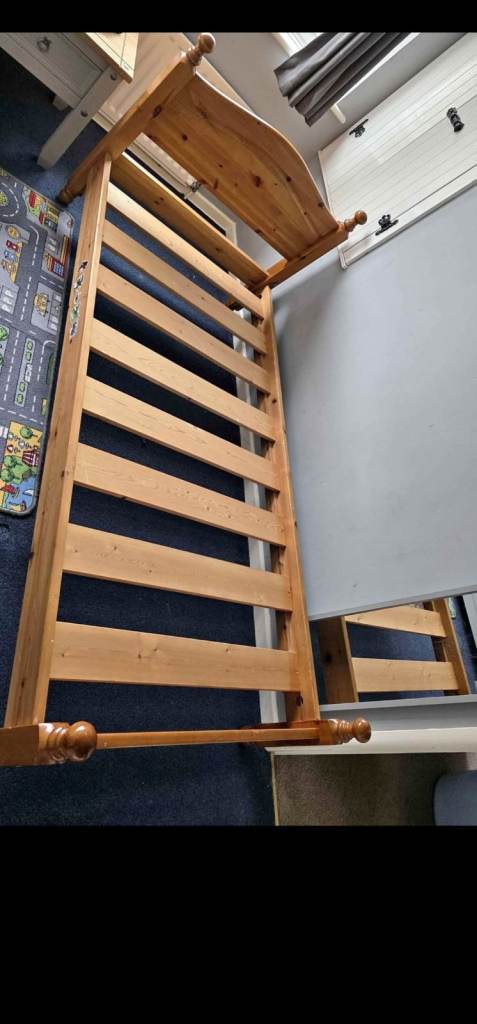 Pine Single Bed Frame with Slats – Good Condition + FREE DELIVERY 