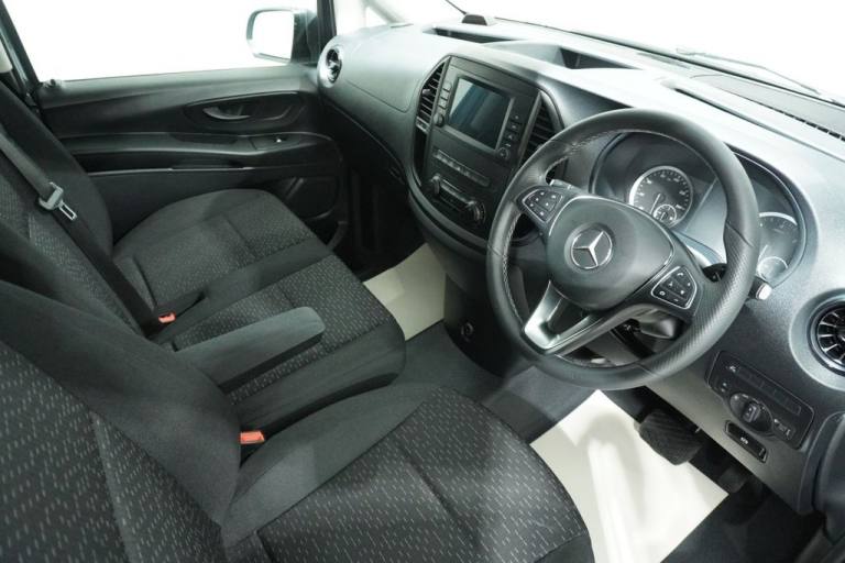 2021 Mercedes-Benz Vito 2.0 114 CDI Premium Panel Van 5dr Diesel G-Tronic RWD L2 Euro 6 (s/s) (LW...