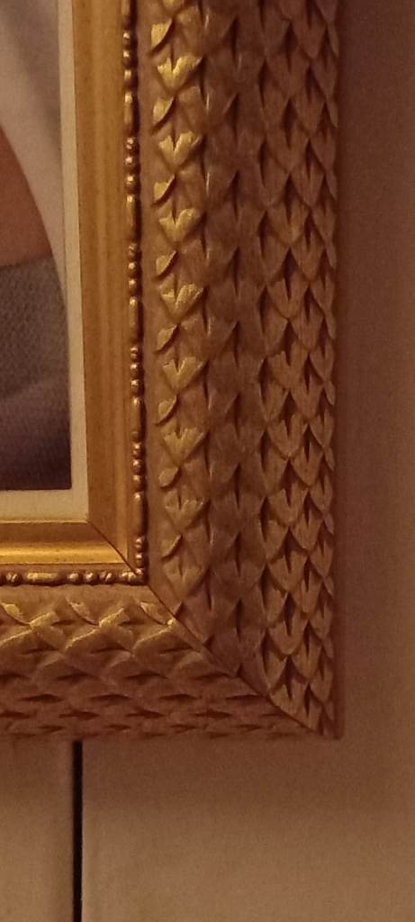 Stunning Vintage Picture Frame In Gilt Wood