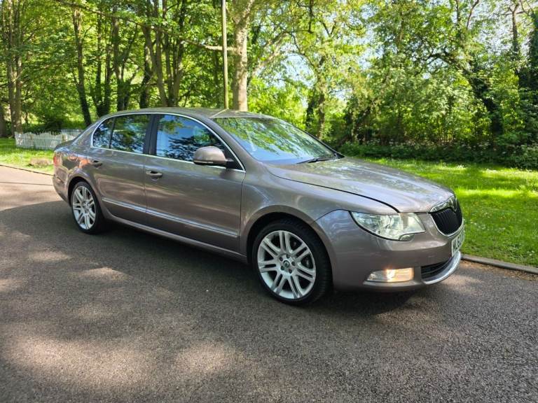 Skoda, SUPERB, Hatchback, 2012, Semi-Auto, 1798 (cc), 5 doors