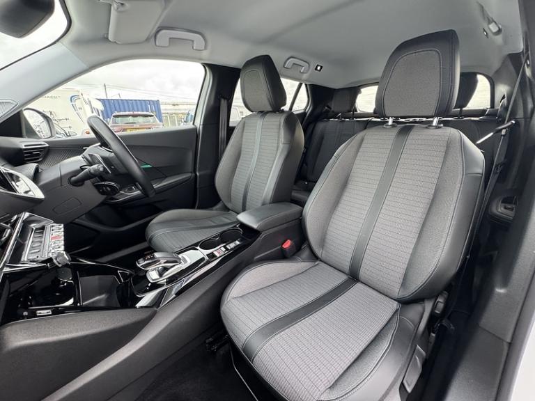 2021 Peugeot 2008 1.2 PureTech 130 Allure 5dr EAT8 HATCHBACK PETROL Automatic