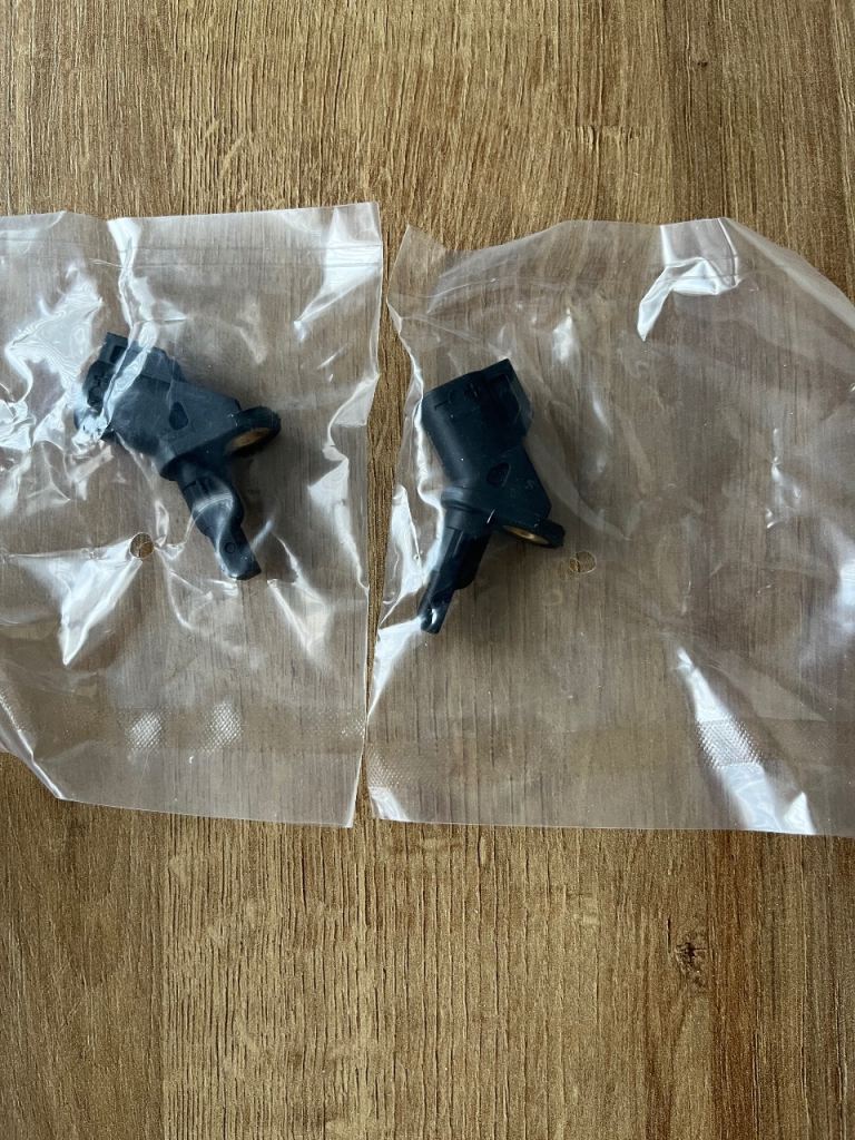 Ford mondeo ABS front sensor 