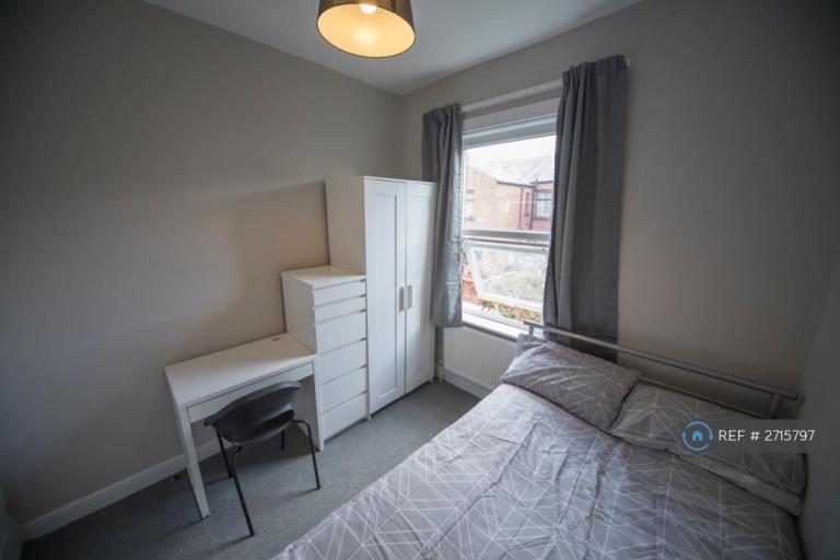 4 bedroom house in Deramore Street, Manchester, M14 (4 bed) (#2715797)