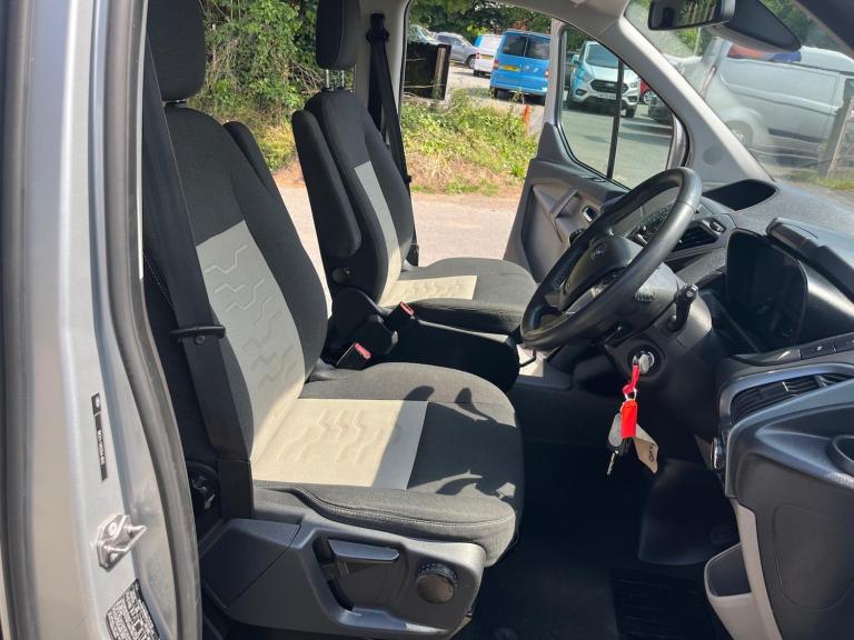 Ford Tourneo Custom 2.2 TDCi 155ps 8 Seater Limited 65,000 Miles Minibus No Vat