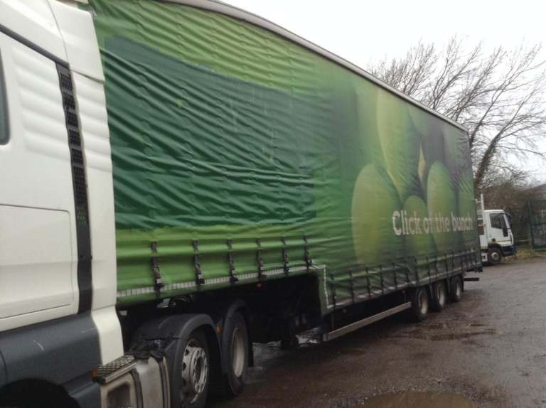 CARTWRIGHT TRI AXLE STEP FRAME CURTAINSIDER