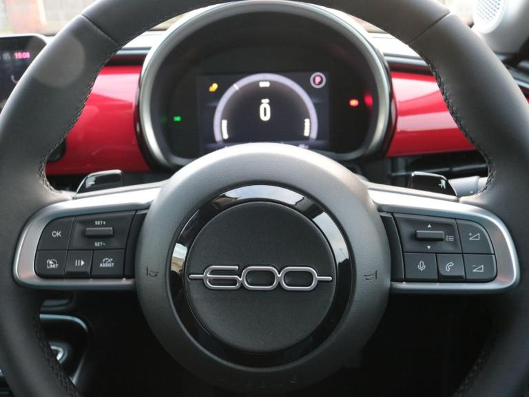 2025 Fiat 600 1.2 Hybrid 48V 136 5dr eDCT-6 HATCHBACK PETROL Automatic