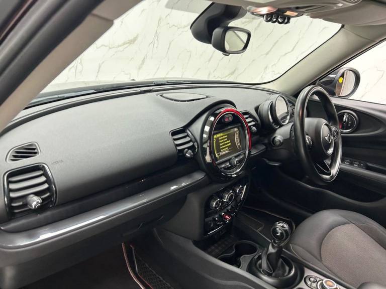 2015 MINI Clubman 1.5 Cooper Estate 6dr Petrol Manual Euro 6 (s/s) (136 ps) 1 FORMER OWNER Estate...