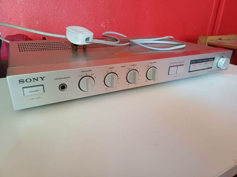 Sony TA-AX2 Stereo Amplifier with phono for Turntable