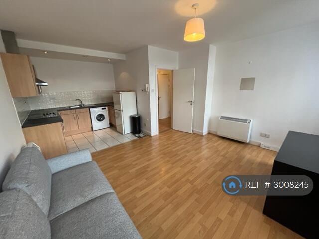 1 bedroom flat in City Heights, Manchester, M3 (1 bed) (#3008245)