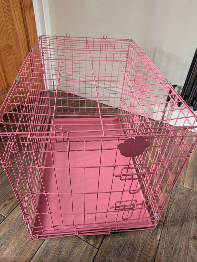 Pink dog crate, excellent condition 