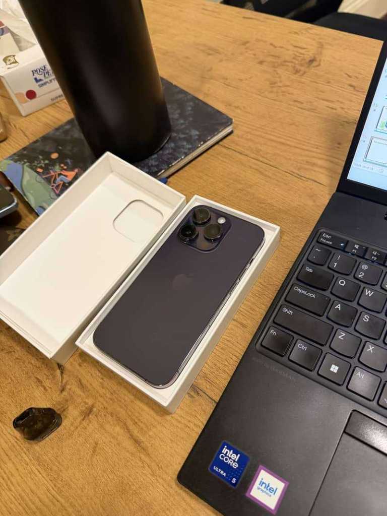 House Clearance Items Iphone 14