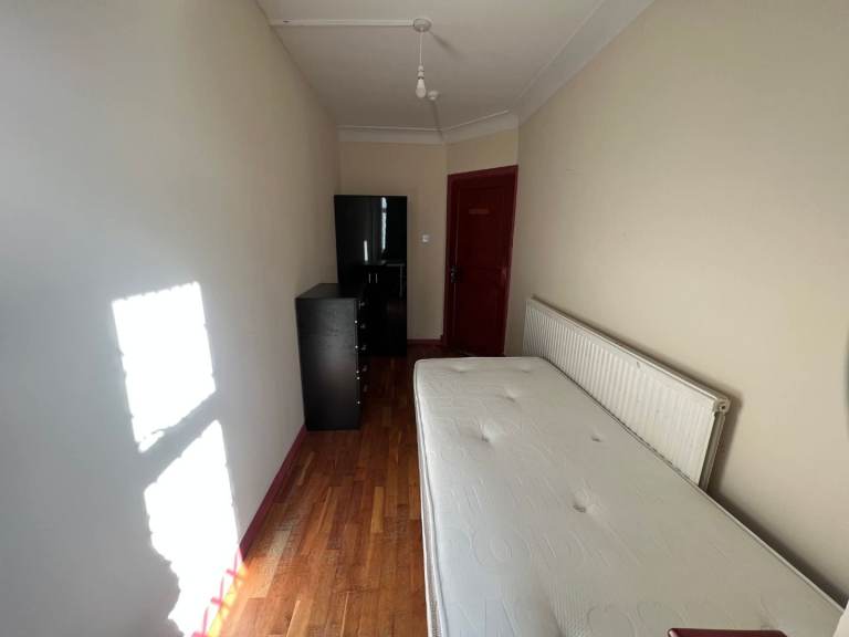 Double room to rent starting from £695pcm