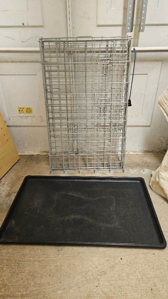 Two door medium dog crate