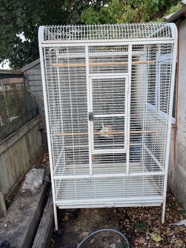 Large White Metal Bird Cage with Perches – Good Condition