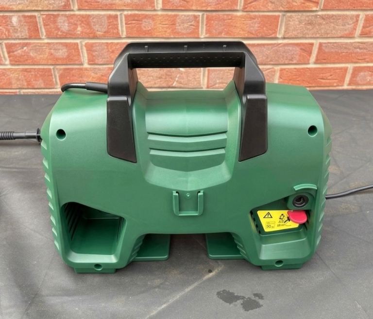 Bosch EasyAquatak 110 Pressure Washer 