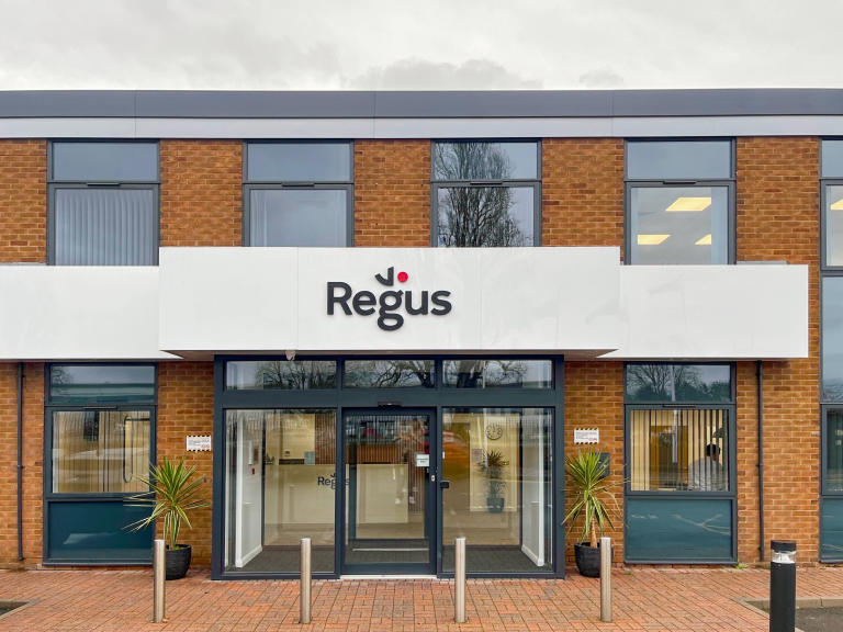 Kidderminster - DY117QE \ Office for Rent with 2 Workstations