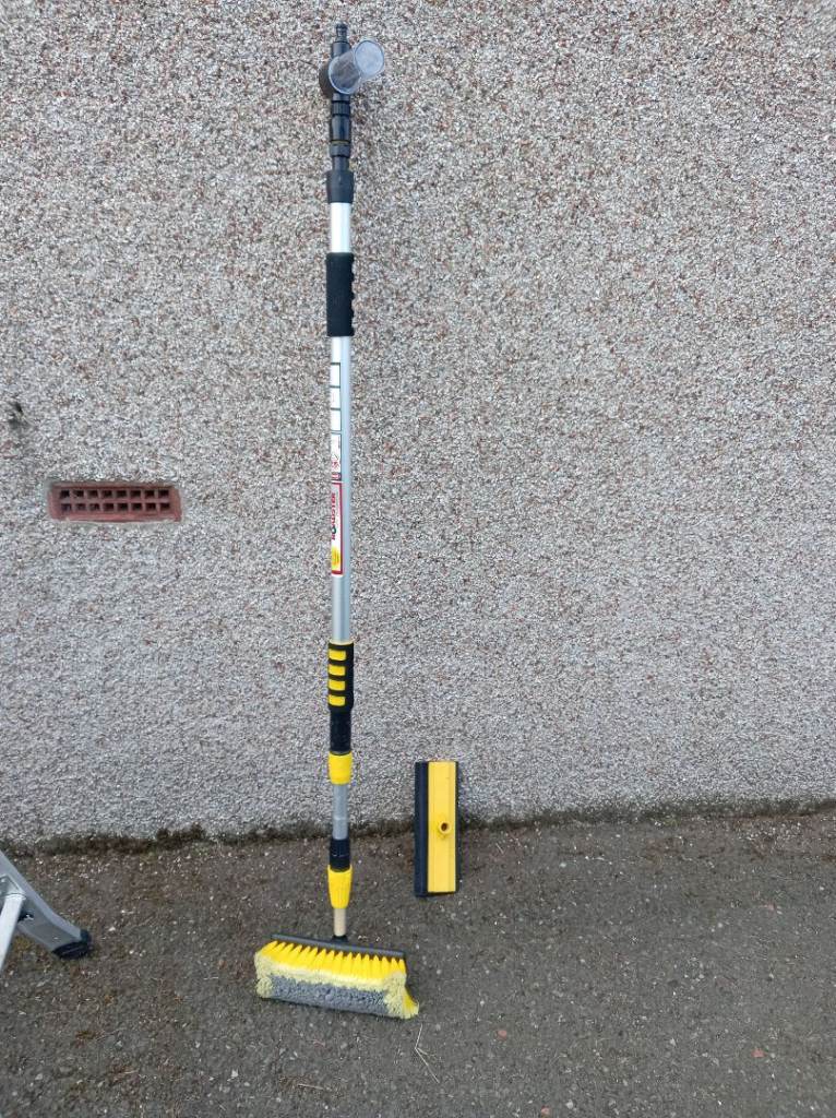 Window cleaning pole