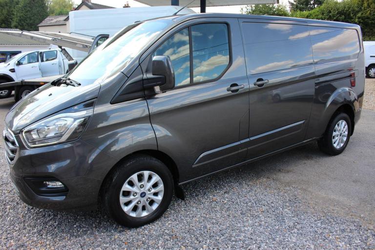 2022 Ford Transit Custom 2.0 300 EcoBlue Limited L2 H1 Euro 6 (s/s) 5dr Panel Van Diesel Manual