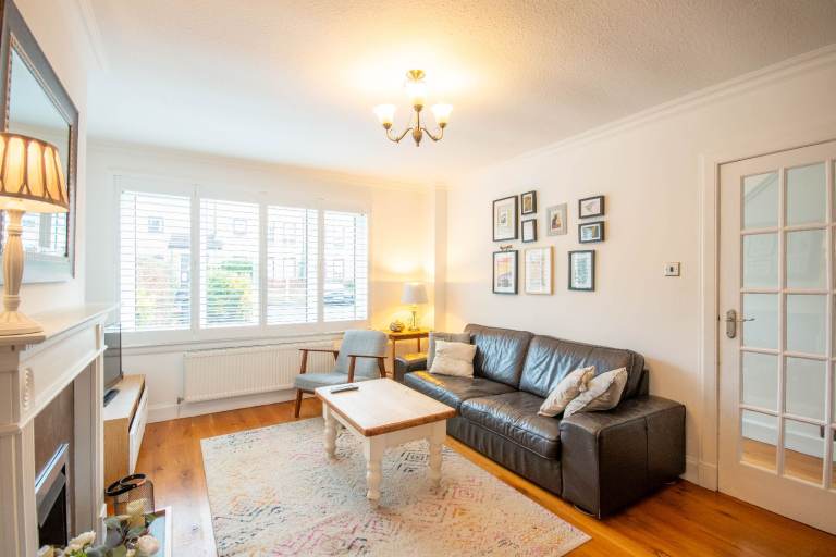 Fantastic, 3 bedroom, mid-terraced house in Restalrig with driveway and garden – available March