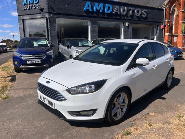 2017 Ford Focus 1.0 EcoBoost 125 Titanium 5dr HATCHBACK Petrol Manual
