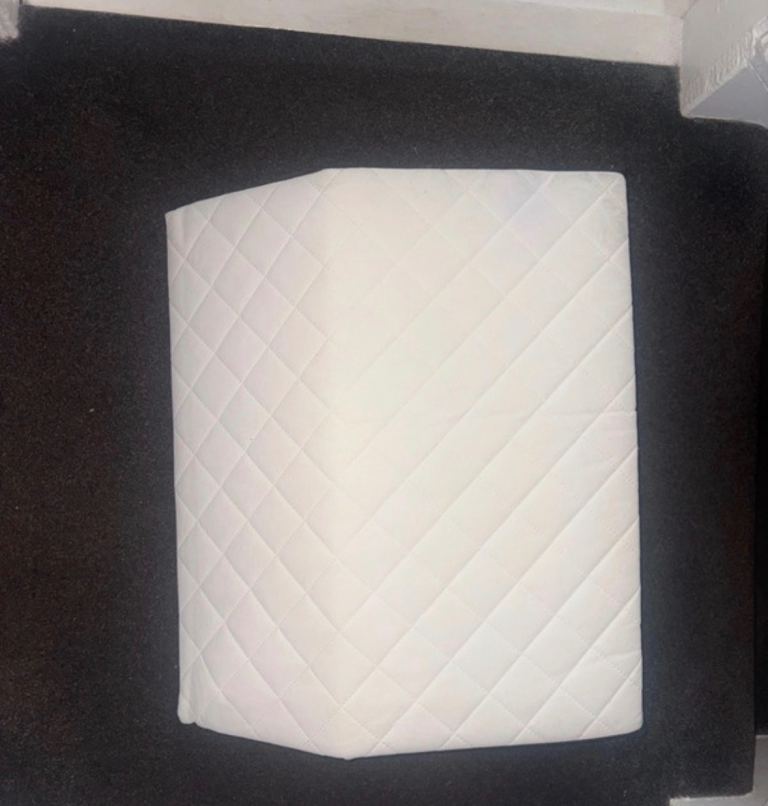 Leg wedge pillow for bed - White, As Good As New