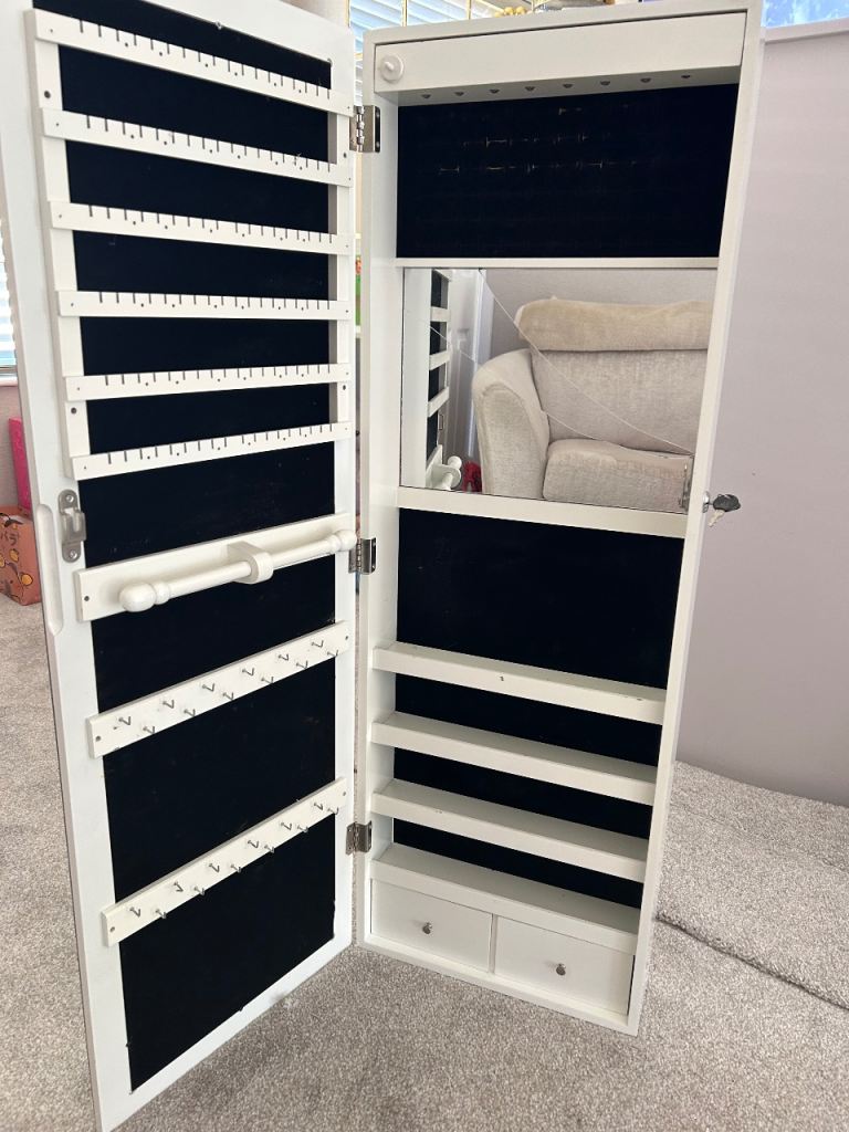 Wall hung Jewellery Box