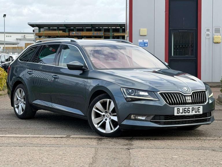 2016 Skoda Superb 2.0 Superb SE L Executive TDI 4x4 Semi-Auto 4WD 5dr Estate Diesel Automatic