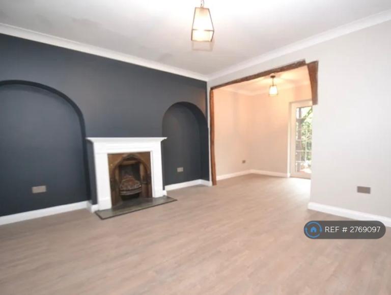 2 bedroom house in Bacon Lane, London, NW9 (2 bed) (#2769097)