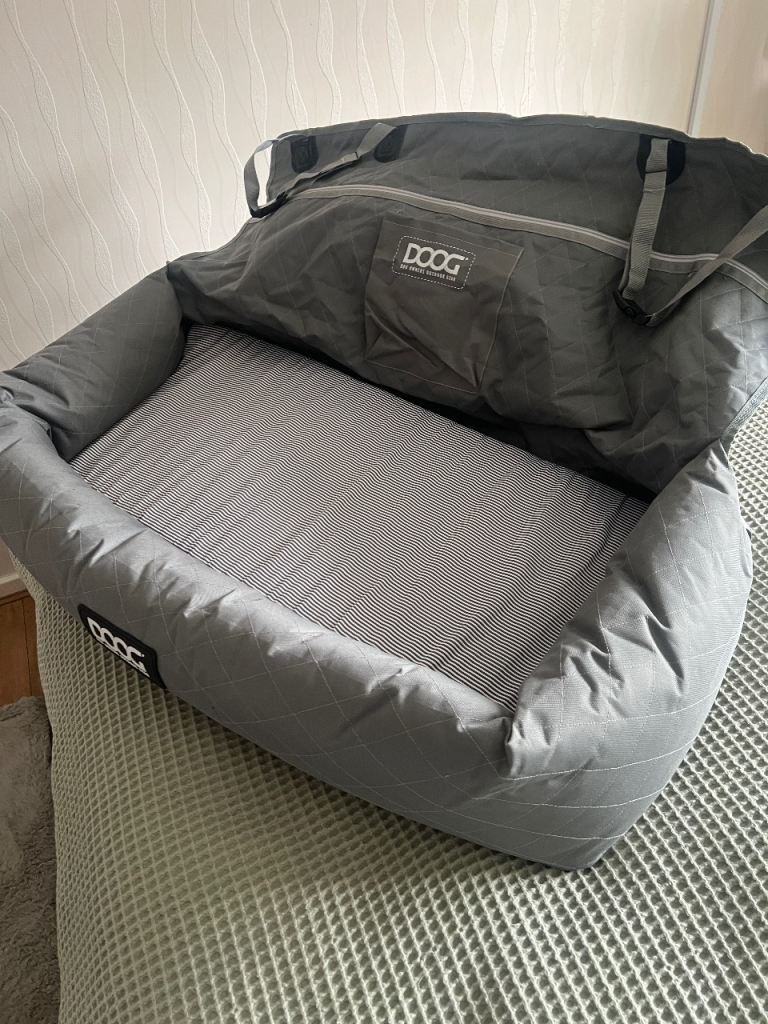 DOOG Dog Owners Outdoor Gear Pet Carrier and Bed