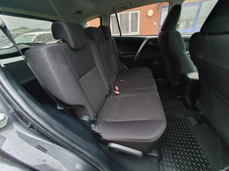 2013 Toyota RAV4 2.2 D-4D Icon SUV 5dr Diesel Manual 4WD Euro 5 (150 ps)