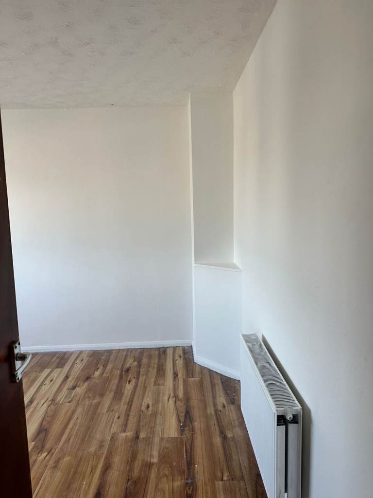 AVAILABLE NOW!! BIG Four (4) BEDROOM House in Heart of Hornchurch, RM13 8NH..£2275pcm (Refurbished)