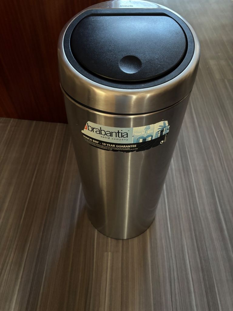 Brabantia bin in excellent condition