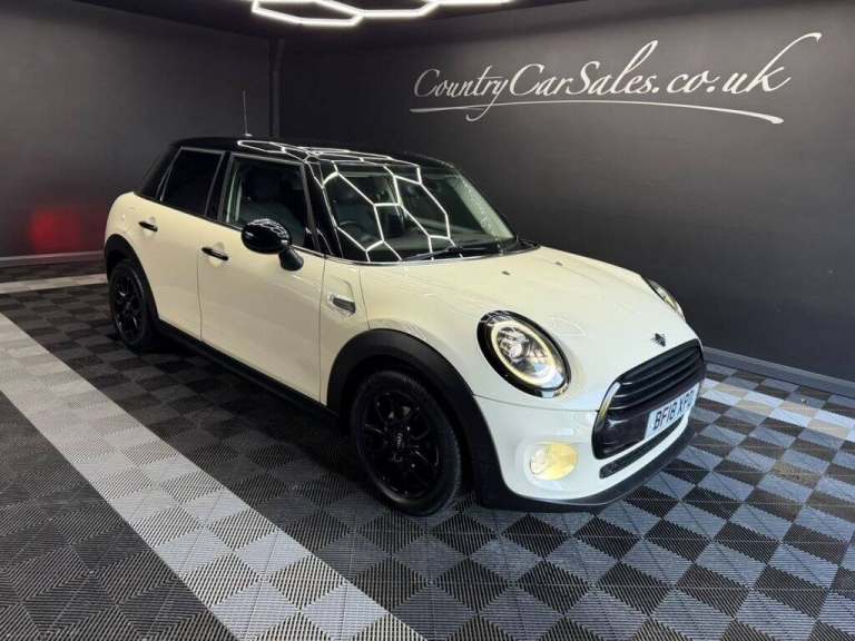 2018 MINI Hatch 1.5 Cooper Hatchback 5dr Petrol Manual Euro 6 (s/s) (136 ps) Hatchback Petrol Manual