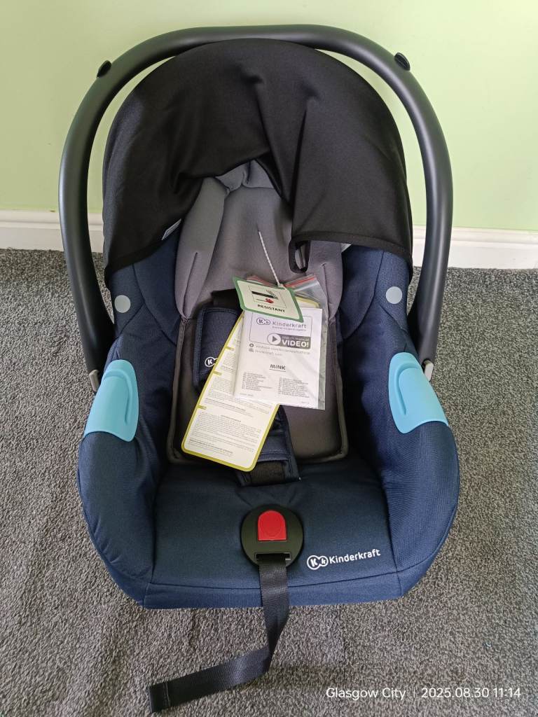 NEW Kinderkraft Mink Baby Car Seat - Navy Blue