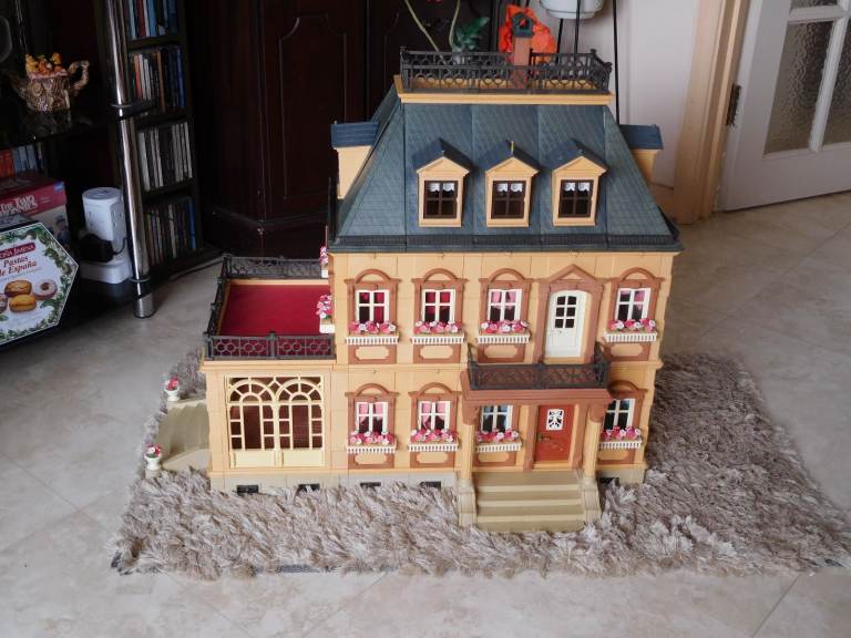 Playmobile Victorian House with kits