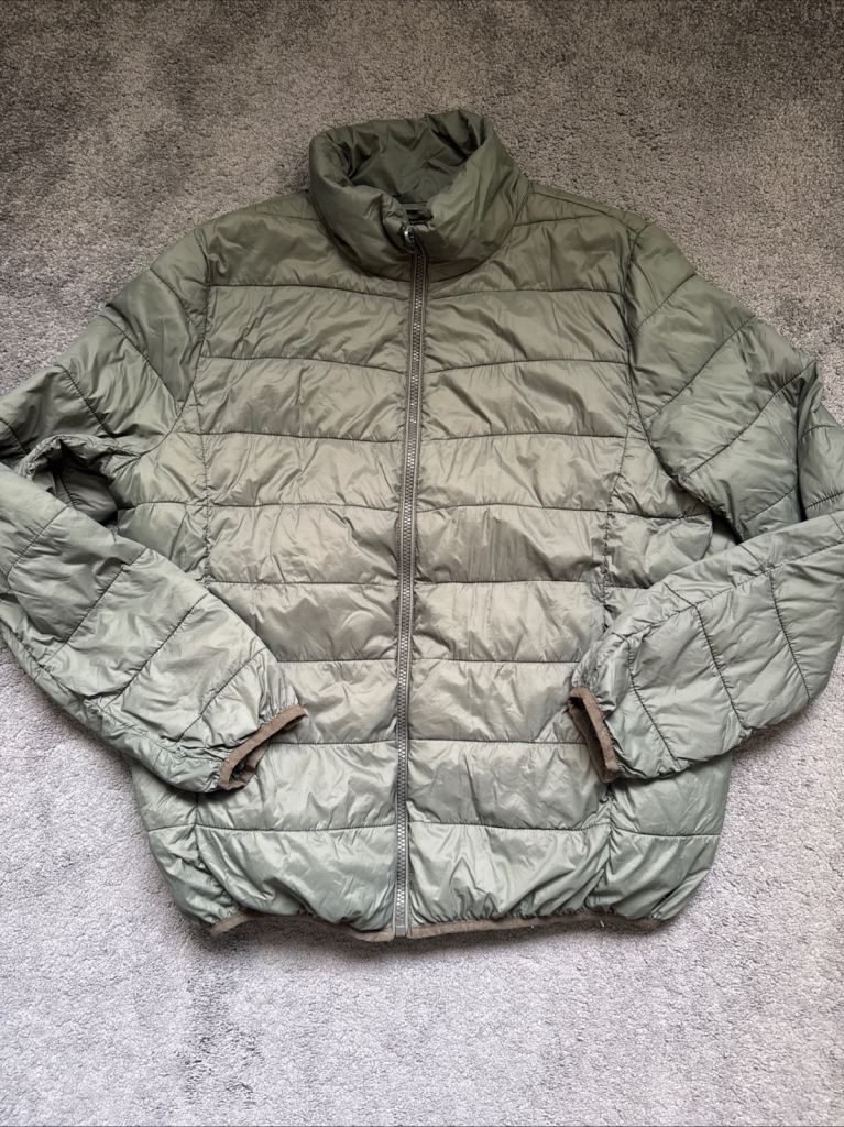 Forever 21 Large women’s khaki coat - excellent condition 