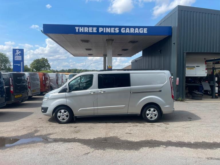 Ford Transit Custom 2.2 TDCi 125ps L2 Factory Fitted Crew Cab Limited No Vat