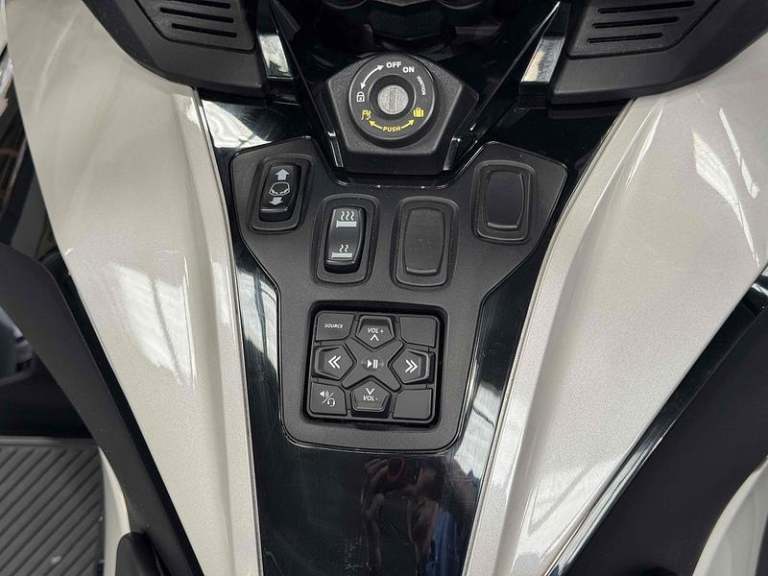 Can-Am Spyder RT 1330