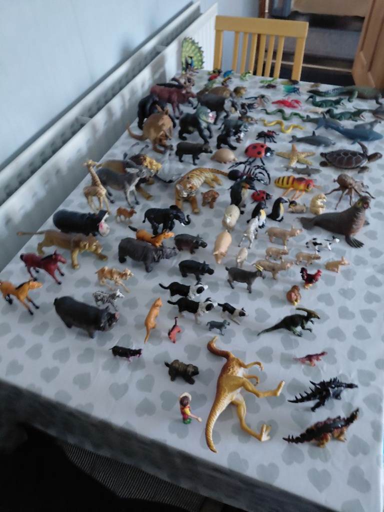 Job lot of toy animals 