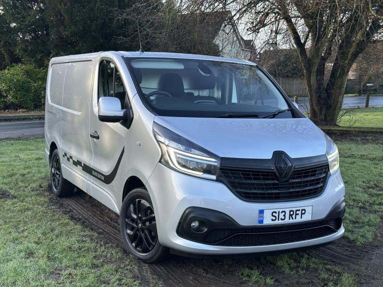 RENAULT TRAFIC 2.0 SL28 ENERGY dCi 145 Black Edition 2021