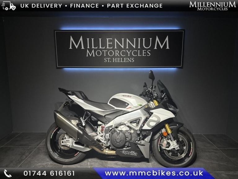 2022 APRILIA TUONO 1100 V4 SUPER NAKED MOTORCYCLE LOW MILES