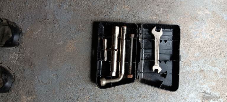 Lancia car tool box kit