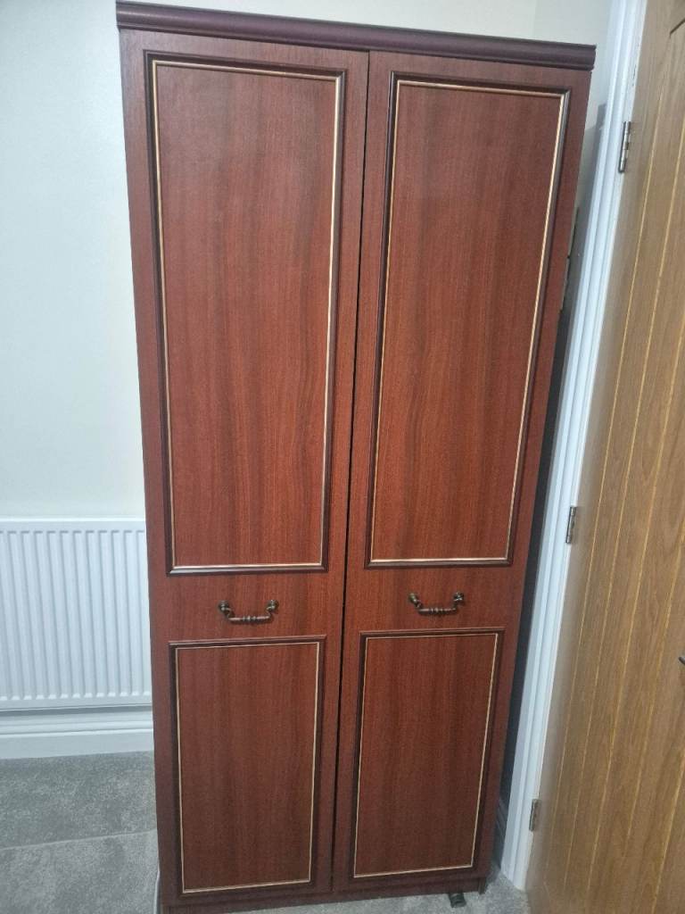 Wooden Wardrobe with Hanging Rail and Shelf – Good Condition